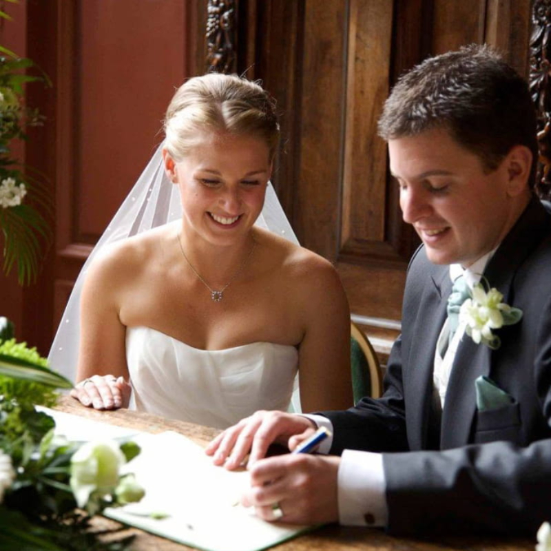 Wedding floral design by family-run Poppies Florist in Yeovil