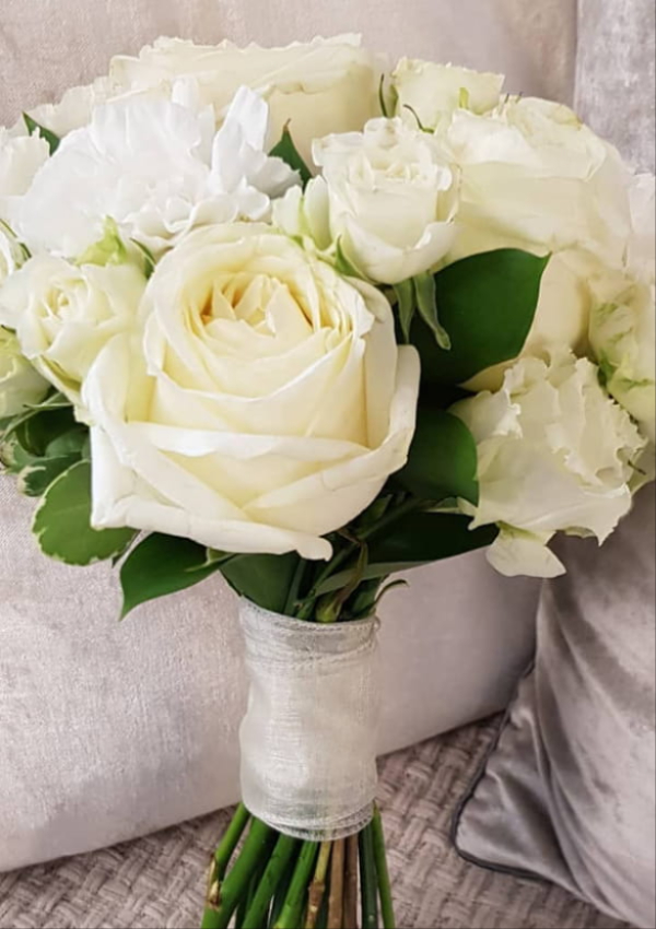 Wedding flowers designed by Poppies Florist in Somerset